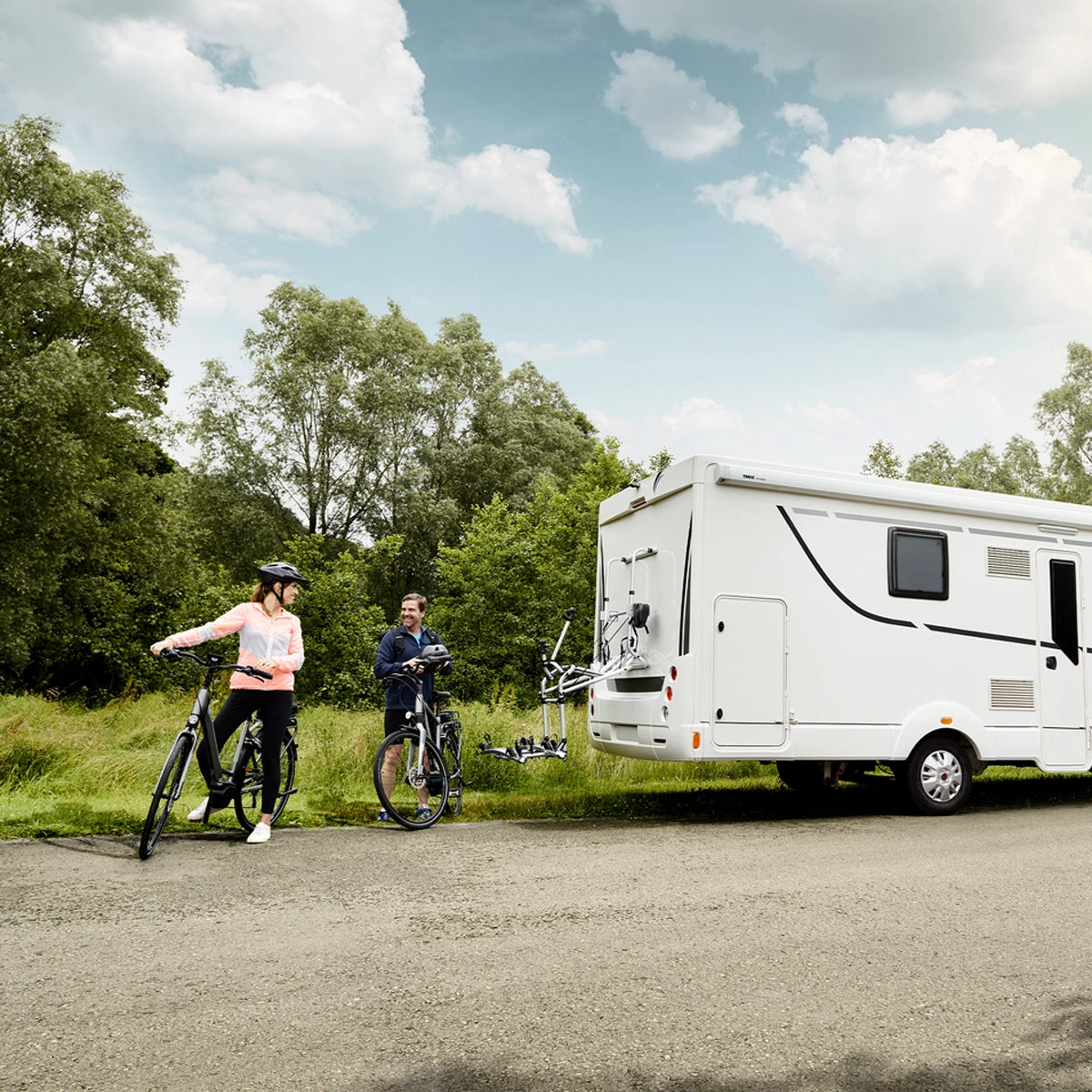 Thule Lift V16 Rear Wall Bike Rack, Motorised Version