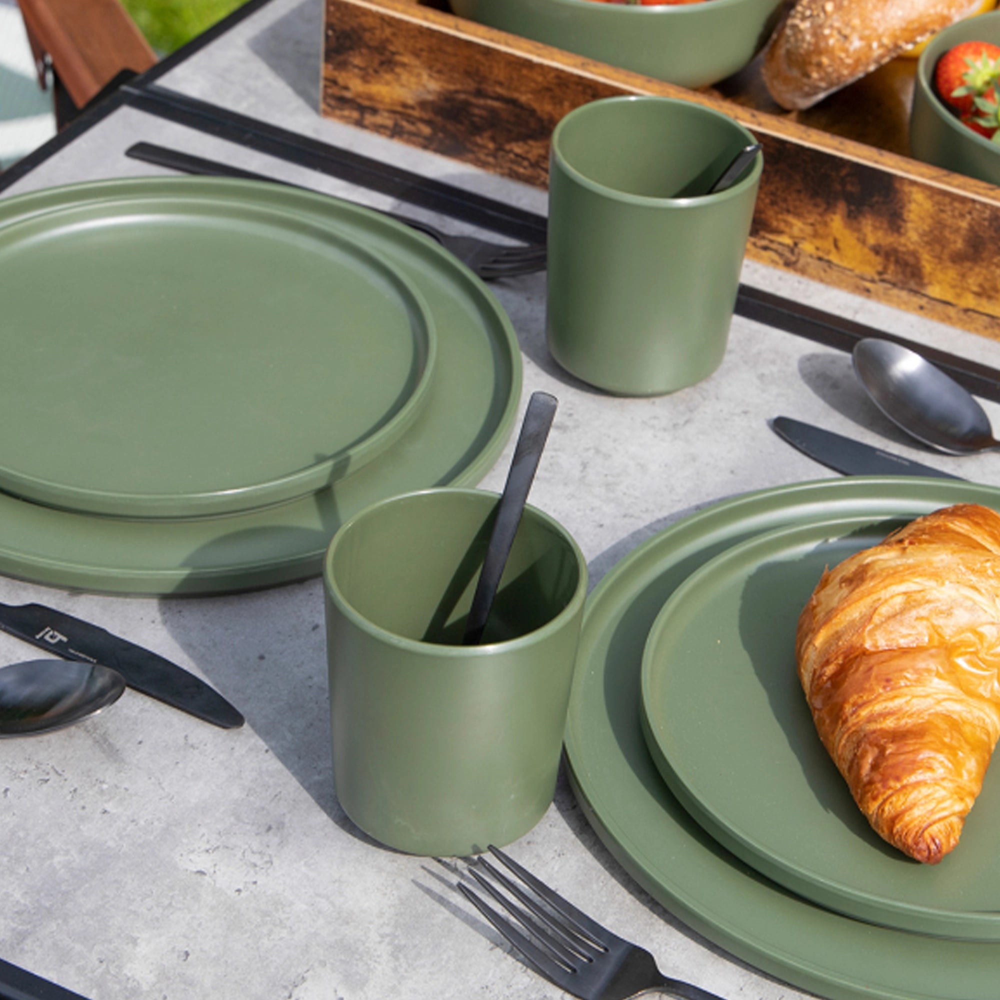 Bo-Camp Industrial Collection Patom 16 Pcs Tableware Set, Green