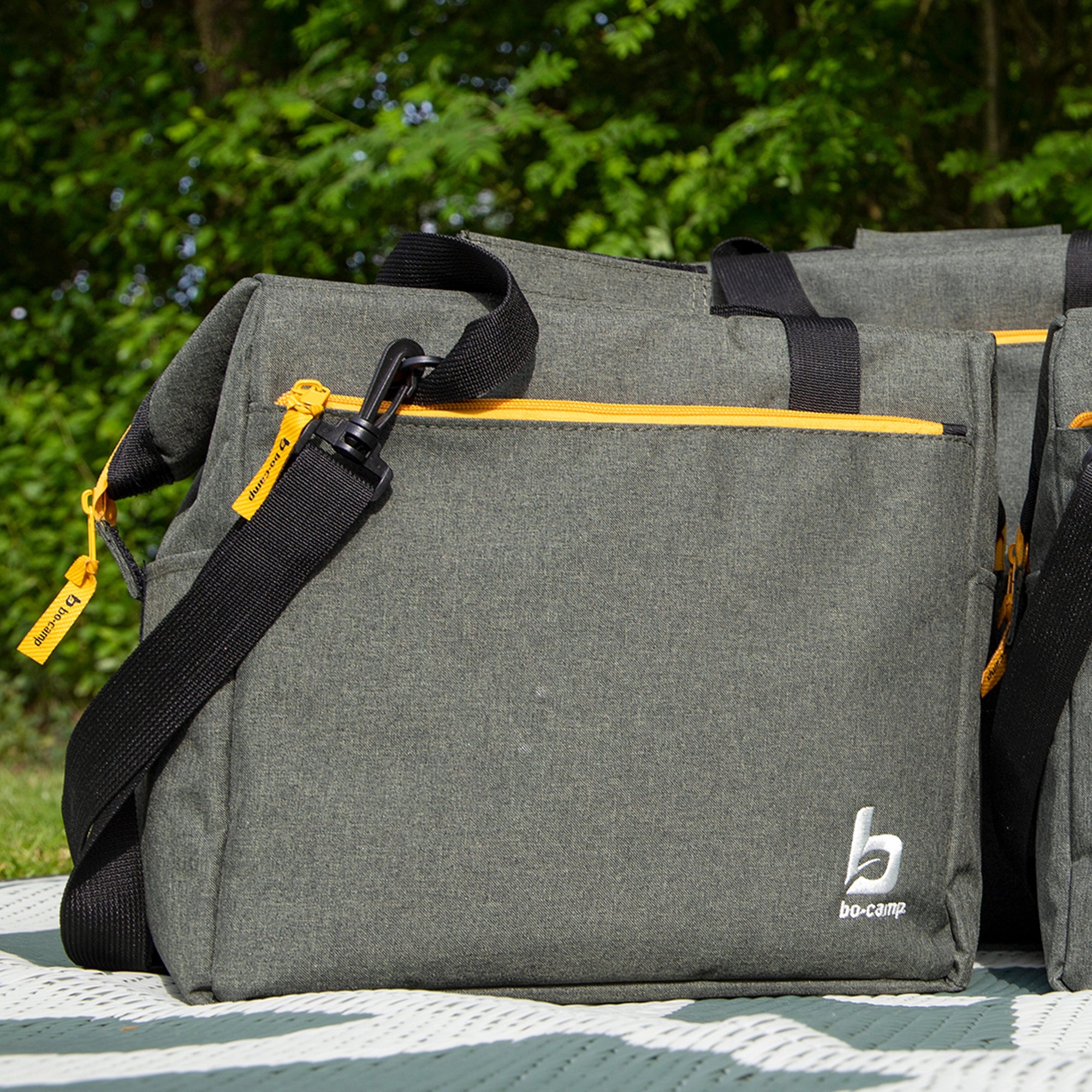 Bo-Camp Industrial Collection Cooler Bag Ryndale 27L, Green