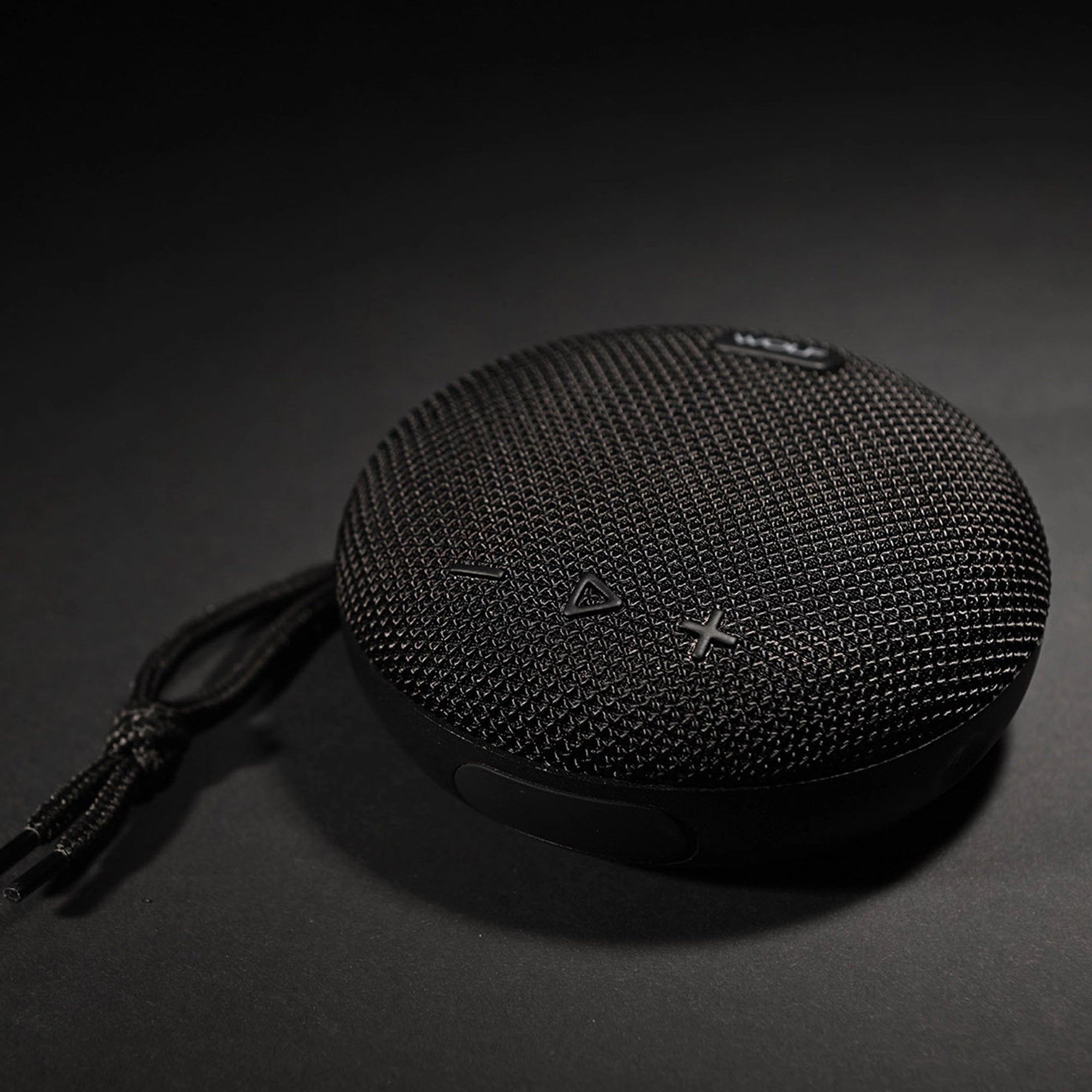 Wolf Outdoors C200 Waterproof Travel Speaker