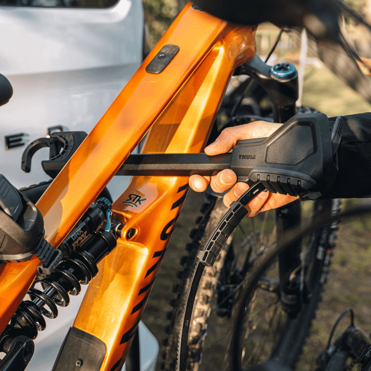 Thule VeloSpace 3 Towbar Mounted Bike Rack for 2 Bikes