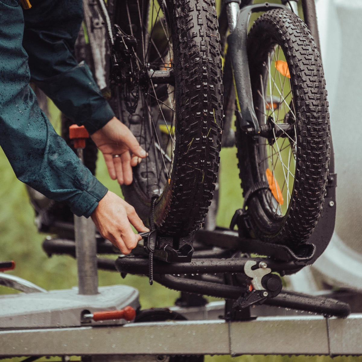 Thule Fatbike Rail for Caravan Superb/Caravan Smart