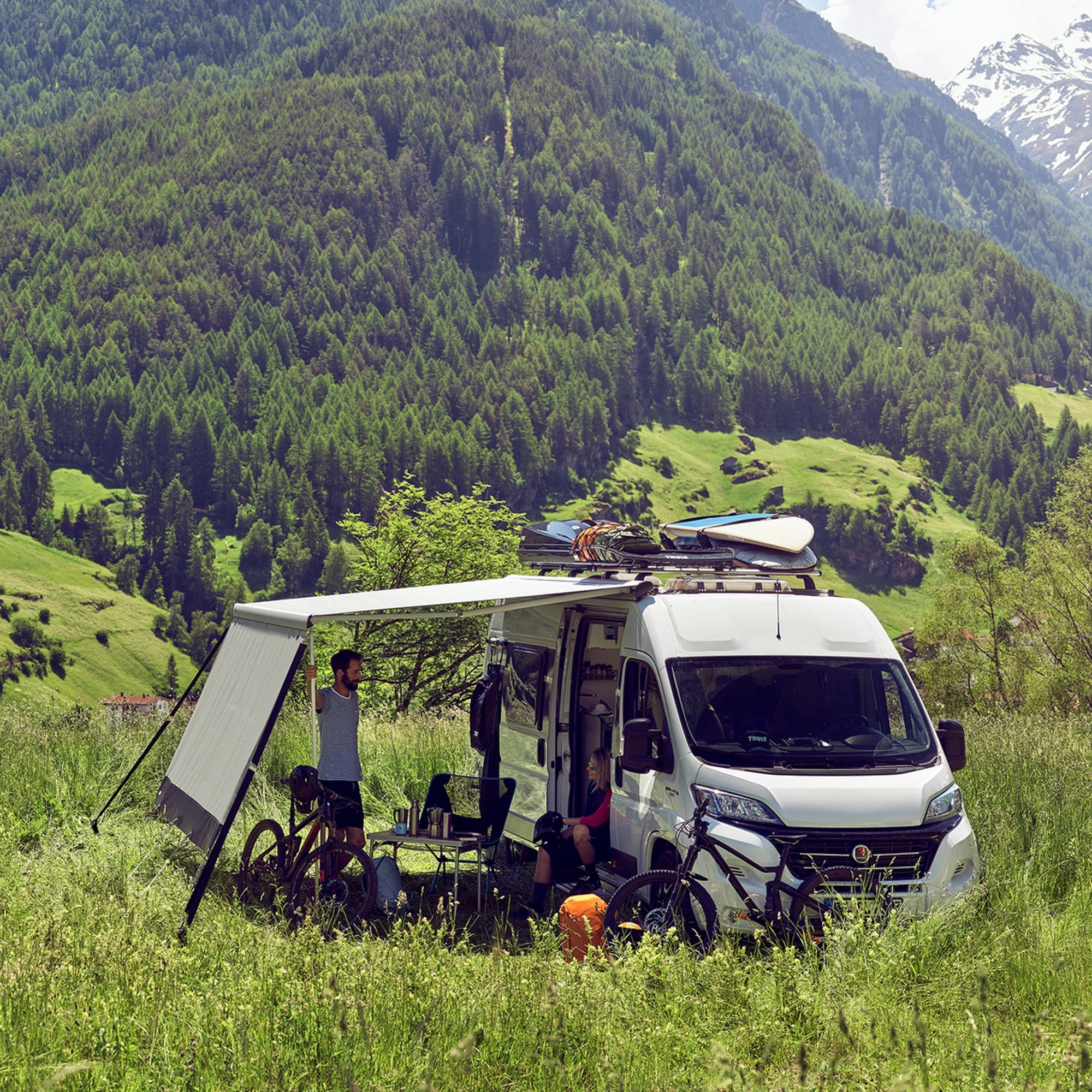 Thule Sun Blocker G2 Front